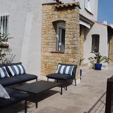 Au Calme, Piscine Et Jardin *